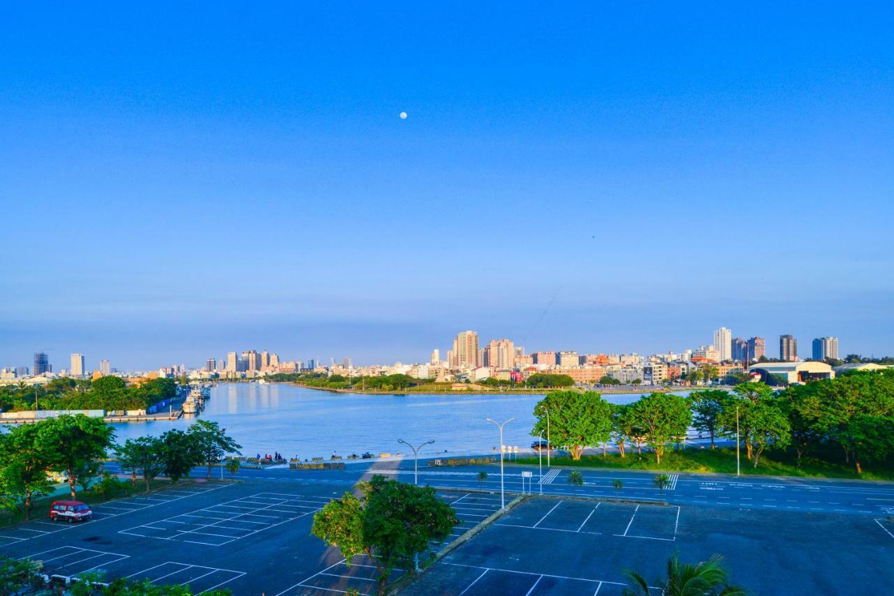 Admiring Island Apartment Tainan Luaran gambar